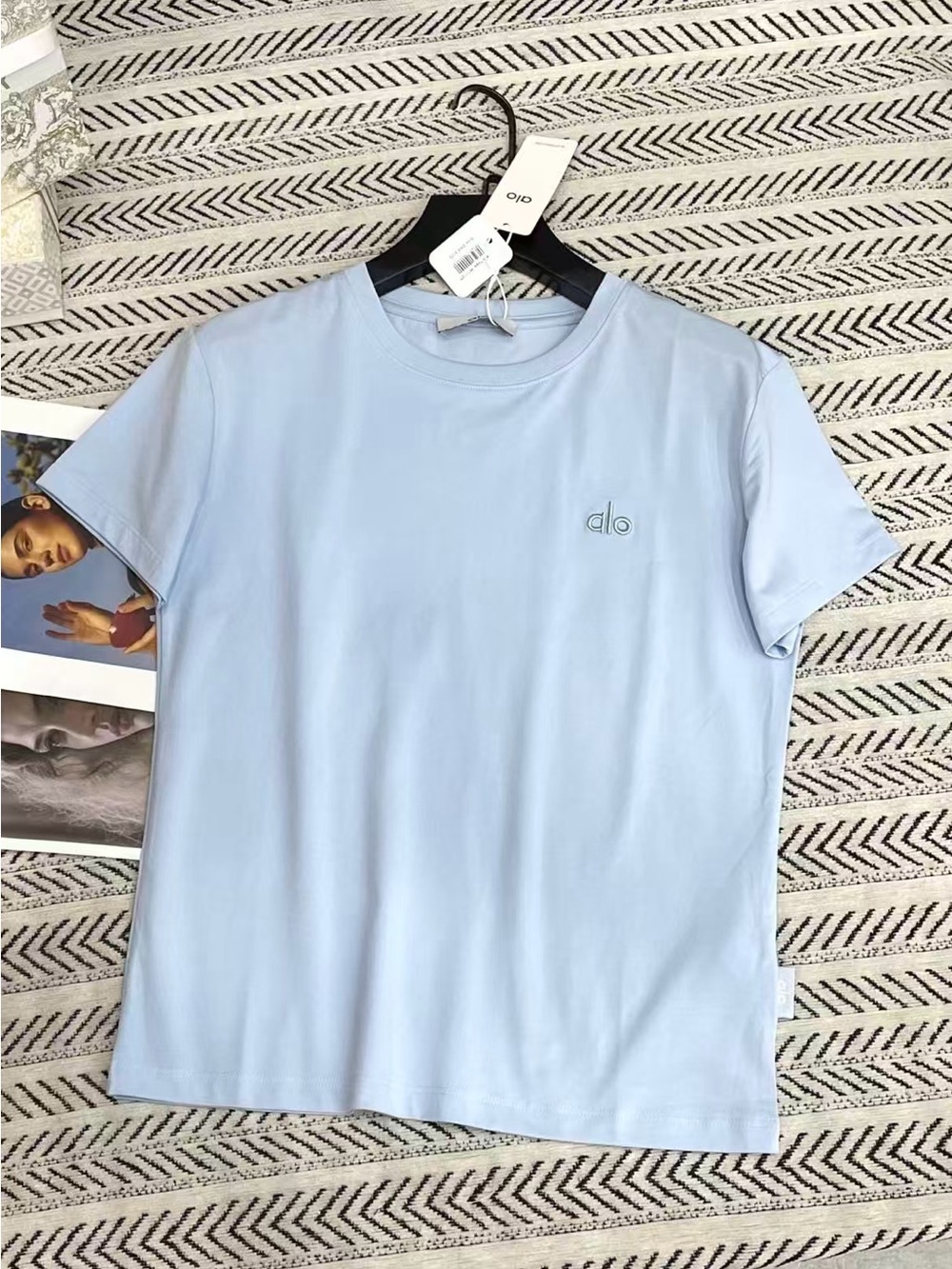 ALO Yoga Short Sleeve Tee in Pale Blue